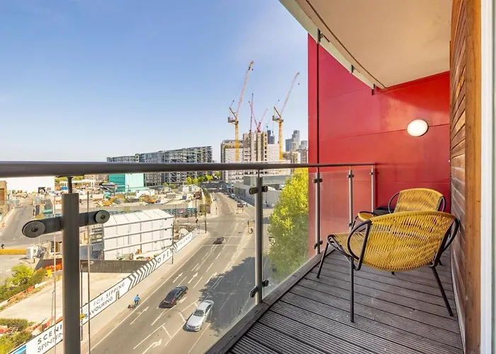 The Nine Elms Lane Arms - Stunning & Bright 2Bdr Flat