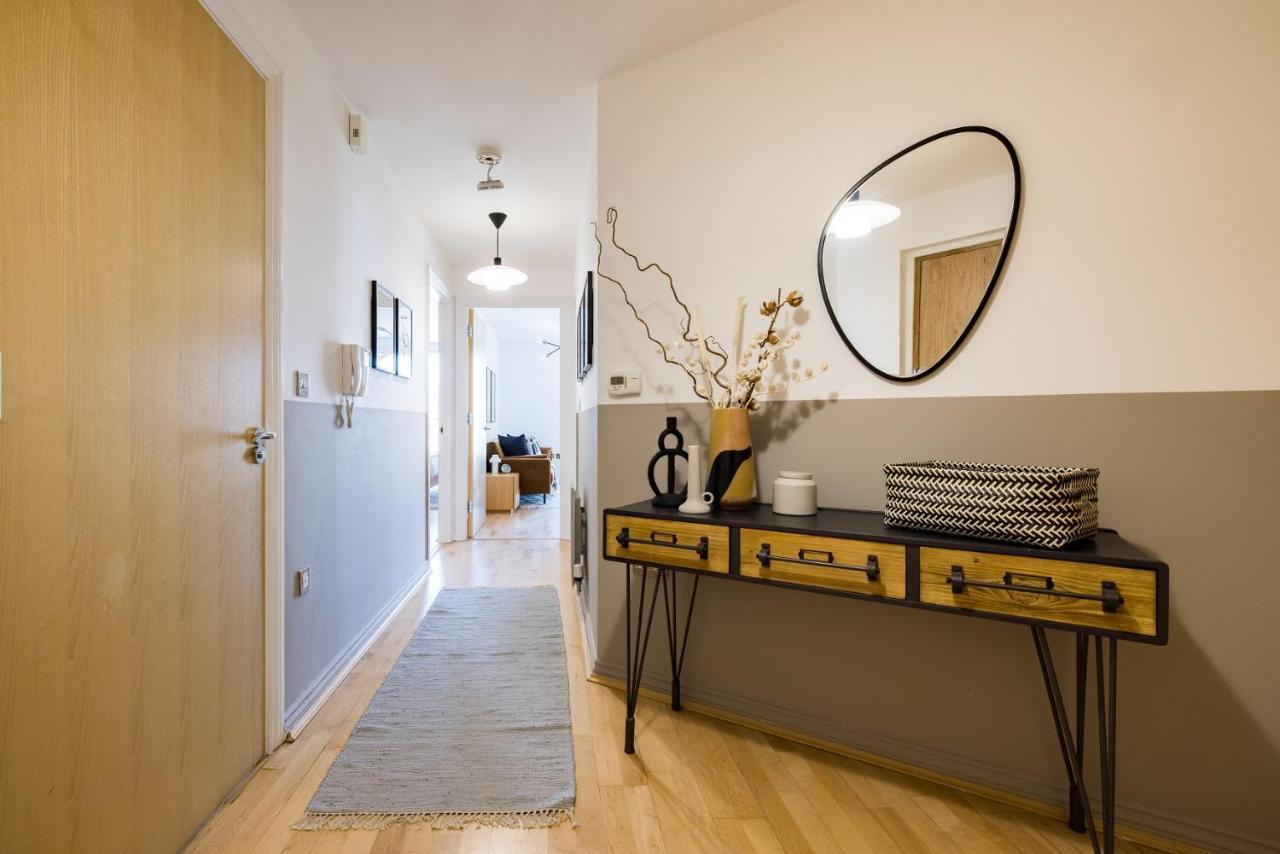 The Nine Elms Lane Arms - Stunning & Bright 2bdr Flat * Londra