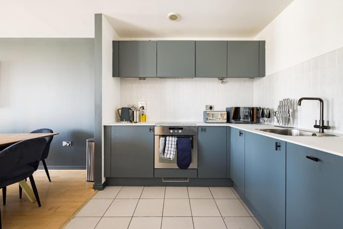 The Nine Elms Lane Arms - Stunning&bright 2bdr Flat *