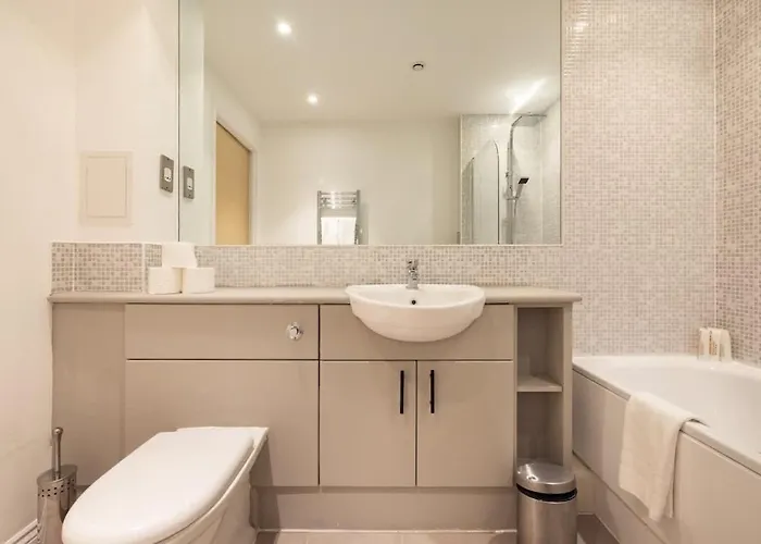 The Nine Elms Lane Arms - Stunning & Bright 2Bdr Flat