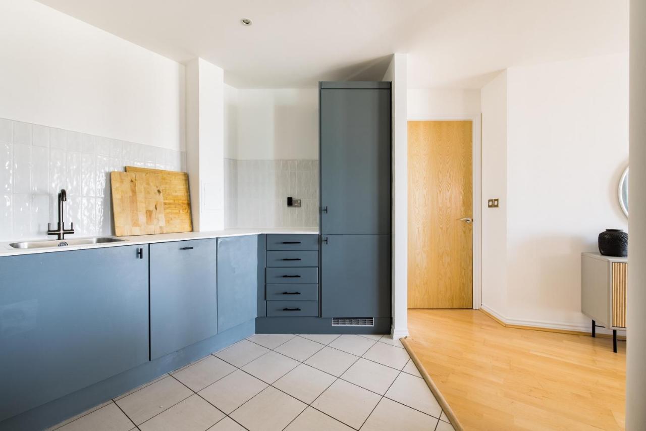 The Nine Elms Lane Arms - Stunning & Bright 2bdr Flat * Londres