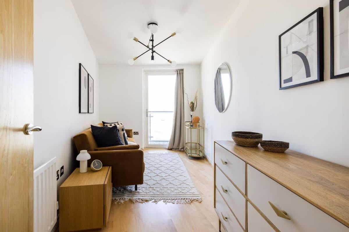 The Nine Elms Lane Arms - Stunning & Bright 2bdr Flat Apartamento *
